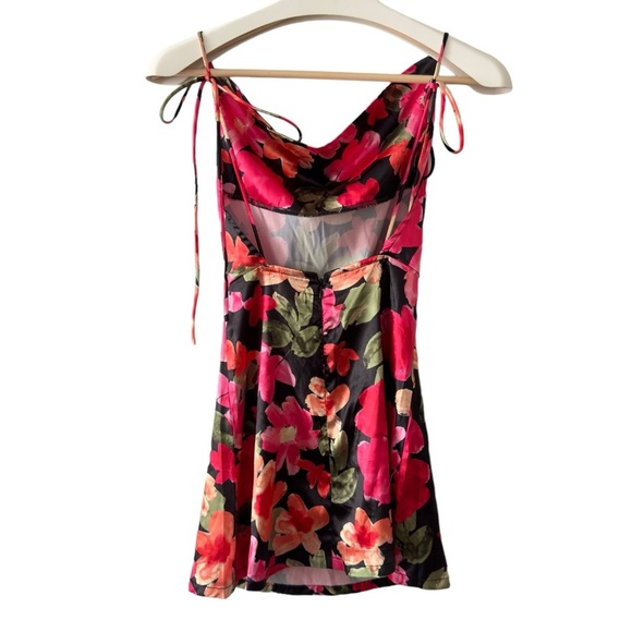 BB EXCLUSIVE LA Catch Cowl Neck Mini Dress Black Floral - Picture 7 of 13